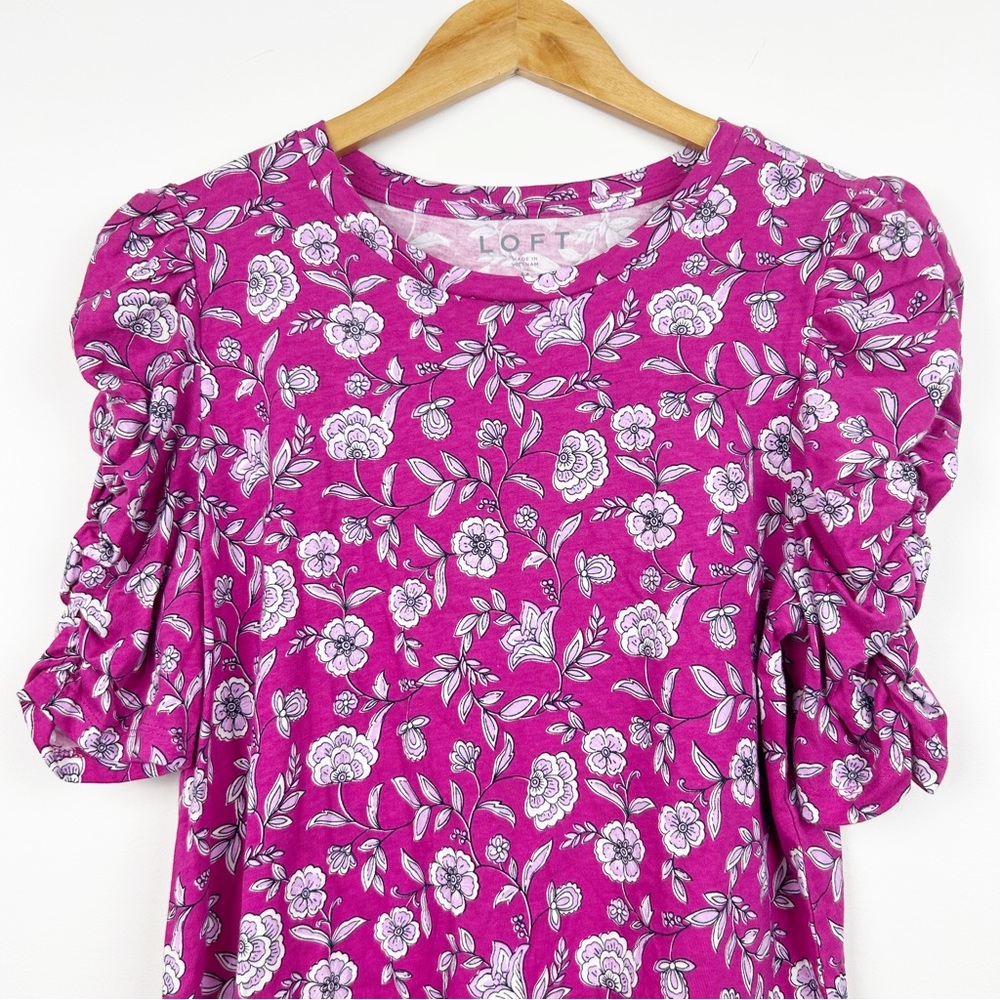 Loft Floral Cinched Puff Sleeve Tee NWT Medium - Picture 3 of 9